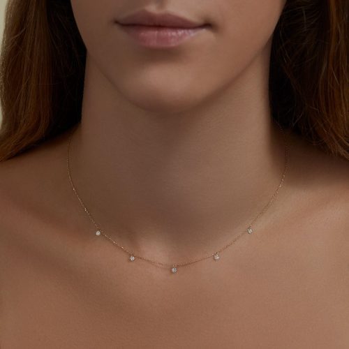 5 DIAMOND TWINKLE NECKLACE ON BODY