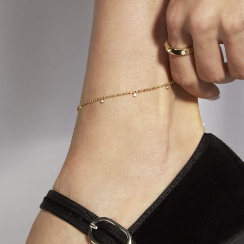 BEDAZZLE DIAMOND ANKLET ON BODY