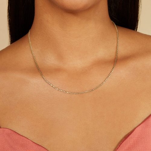 CURBSIDE NECKLACE ON BODY