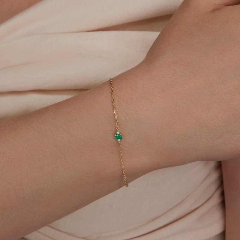 DAINTY EMERALD LUXE BRACELET ON BODY