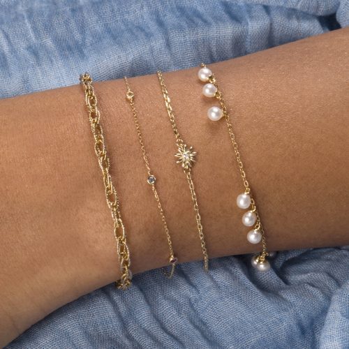 DAISY CHAIN BRACELET WEAR IT WITH