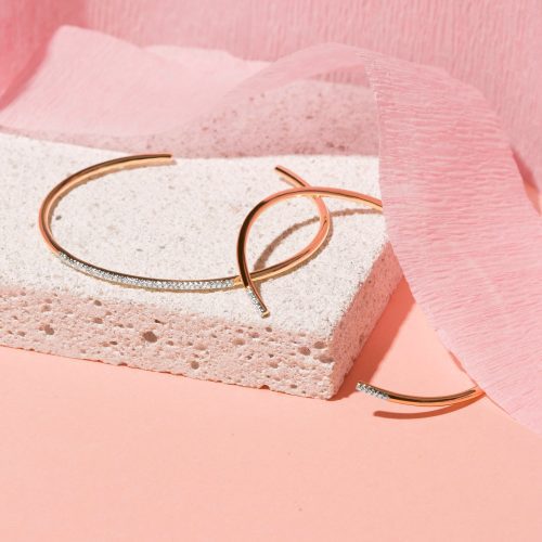 DIAMOND ACCENT OUTLINE CUFF EDITORIAL COLLECTION