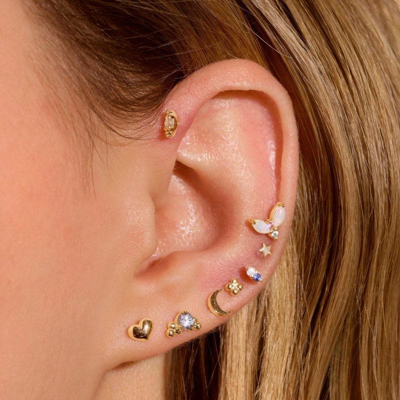 DOUBLE SAPPHIRE PIERCING EARRING FULL LOOK