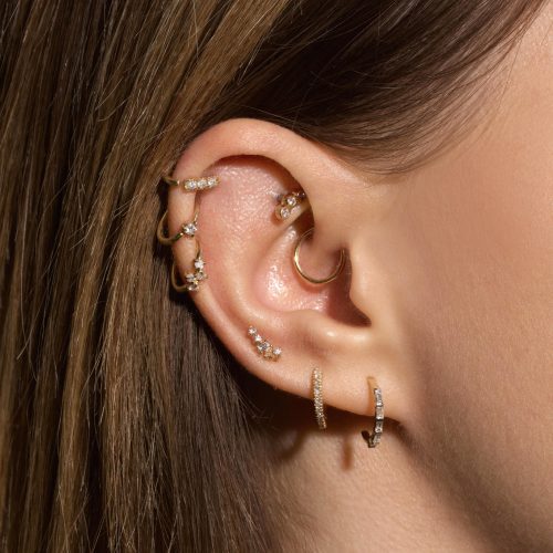 FIXED DIAMOND CLUSTER PIERCING EARRING ON BODY