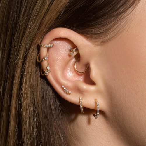 FIXED DIAMOND PIERCING EARRING ON BODY