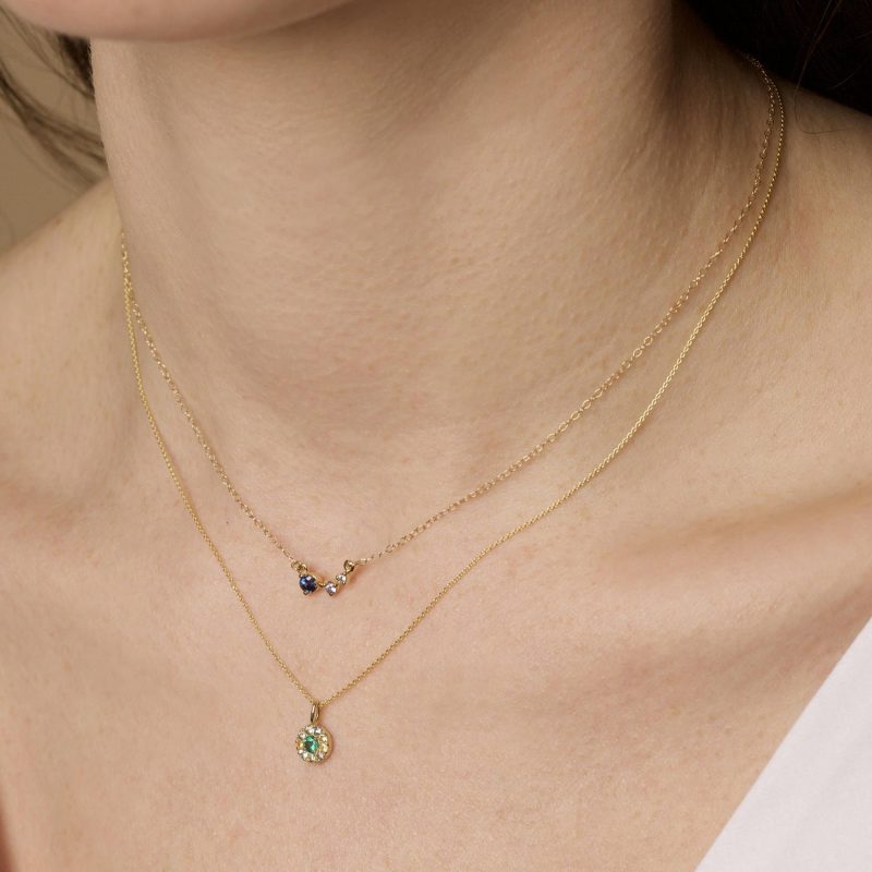 FLOATING EMERALD PENDANT NECKLACE ON BODY