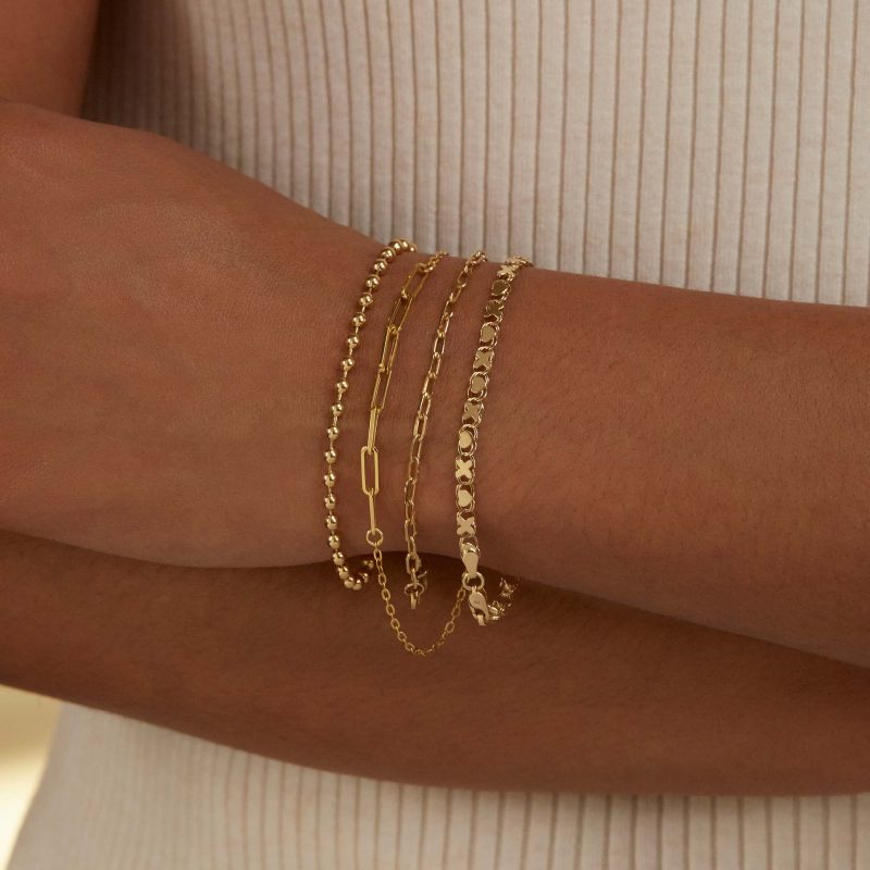 GOLD BALL CHAIN BRACELET STYLED ONBODY