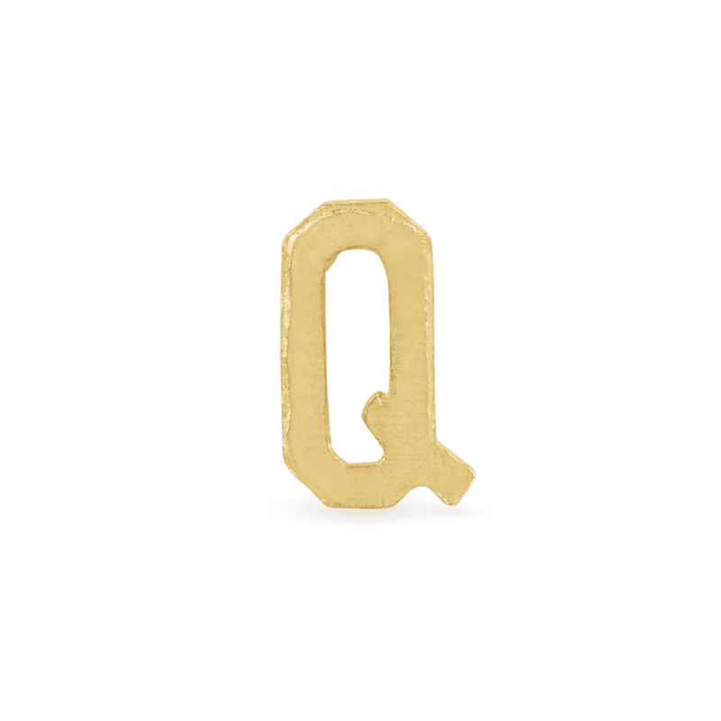 GOLD INITIAL RING Q