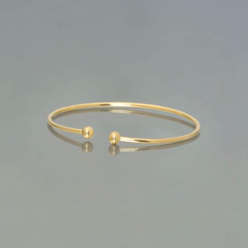 GOLD STACKER BANGLE EDITORIAL