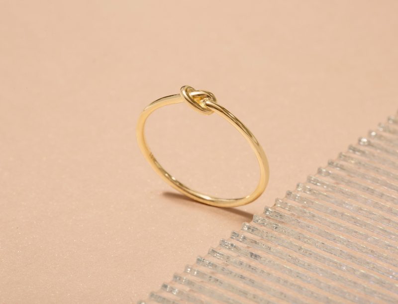 GOLD KNOT RING EDITORIAL