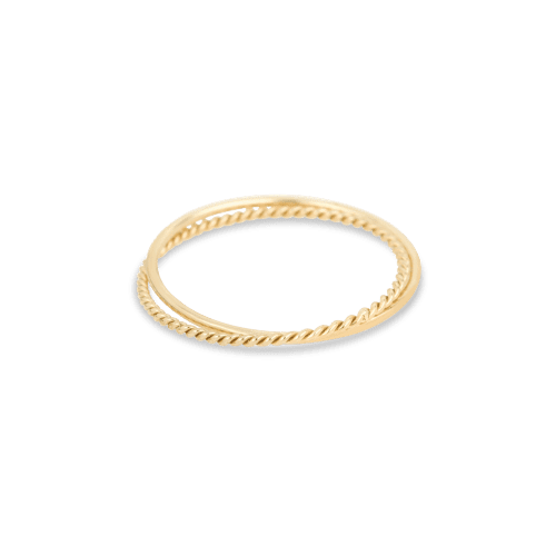 Stone and Strand 14K Yellow Gold Fine Gold Twist and Round Interlocking Band Close Up Image