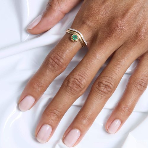 GREEN WITH ENVY MERGE AND CURVED ETERNITY BAND