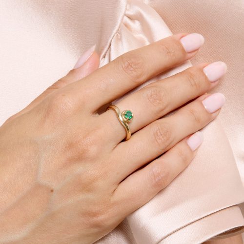 GREEN WITH ENVY MERGE RING ON BODY