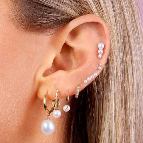 Gradient Pearl Studs