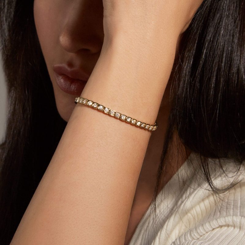 LAB CREATED DIAMOND LA SCALA TENNIS BRACELET ON BODY