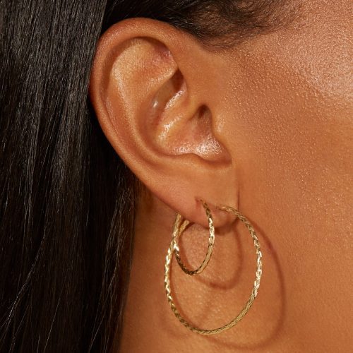 LARGE HOLLOW SPARKLE HOOPS ON BODY