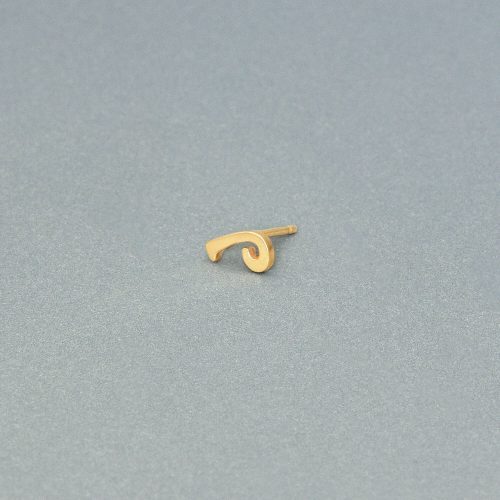 MARAIS GOLD INITIAL STUD EDITORIAL