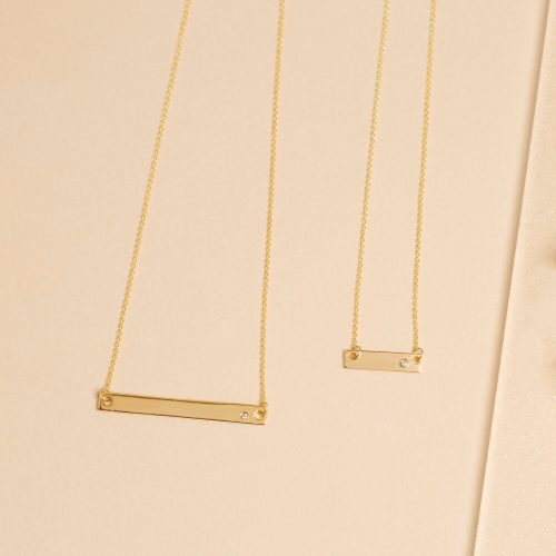 MEDIUM HORIZONTAL BAR NECKLACE WITH DIAMOND EDITORIAL COLLECTION