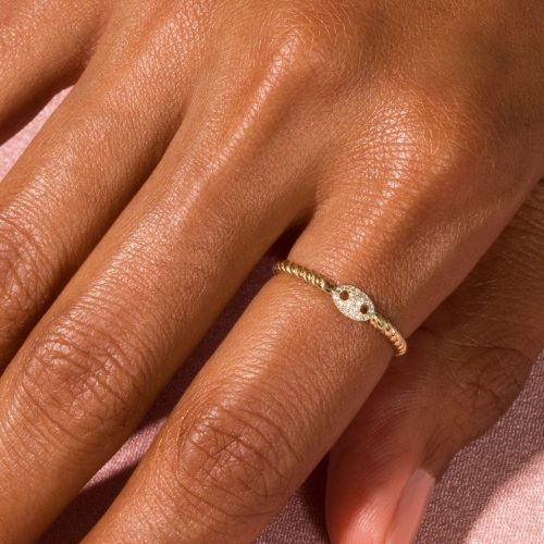 MINI PAVE PUFF LINK RING ON BODY