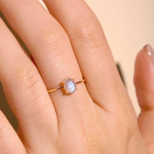 MOONSTONE OVAL CABOCHON RING ON BODY