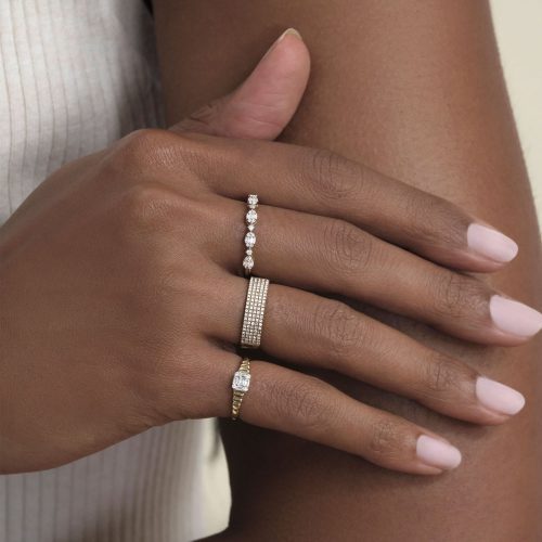 OVAL OPULENCE RING ON BODY 2