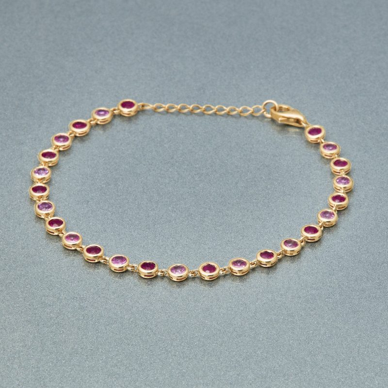 PINK POWER BUBBLE BRACELET EDITORIAL