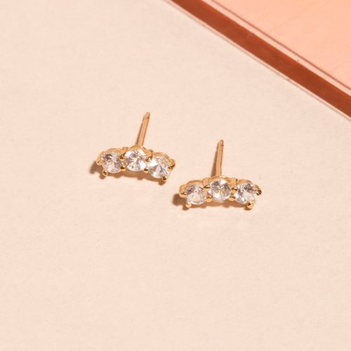 SAPPHIRE SHIMMER CURVE STUDS EDITORIAL