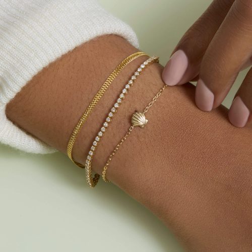 SHELL BRACELET WEAR IT WITH