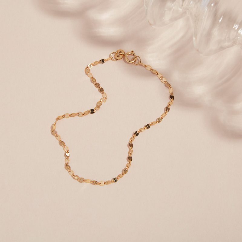 SPARKLE CHAIN BRACELET EDITORIAL