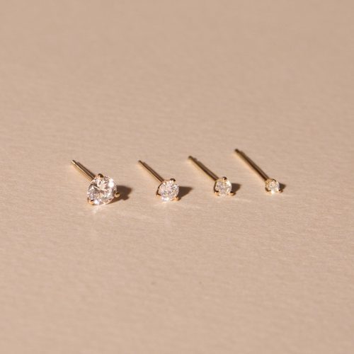 TEENY DIAMOND STUD EDITORIAL COLLECTION