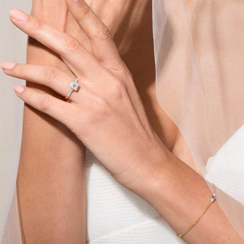 THE GRETA RING ON BODY 6