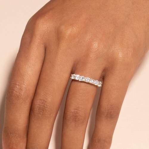 THE STEPHANIE ETERNITY BAND ON BODY