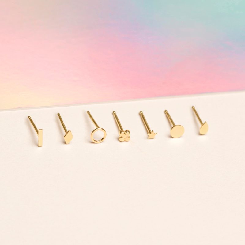 TINY DOT STUD EARRING EDITORIAL COLLECTION 2