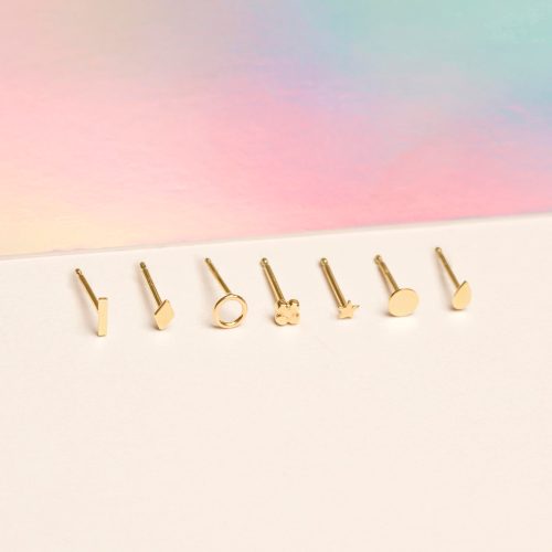 TINY OPEN CIRCLE STUD EARRING EDITORIAL COLLECTION 2