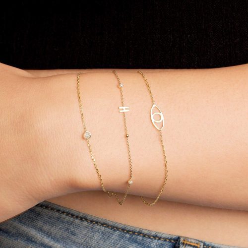 TINY PEARL AND GOLD BEAD INITIAL BRACELET FULL LOOK