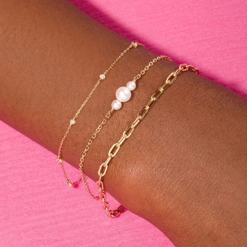 TRIPLE PEARL BRACELET WEAR IT WITH