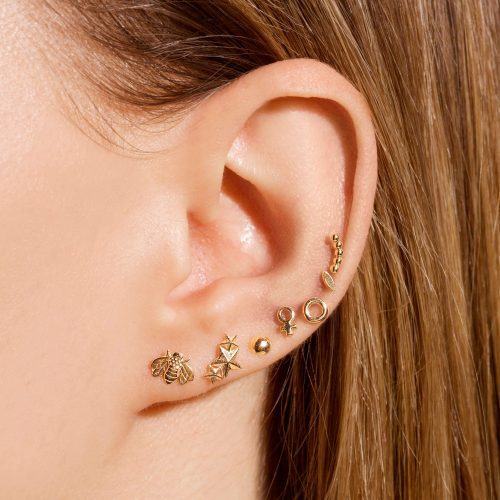 TRIPLE TWINKLE PIERCING EARRING FULL LOOK