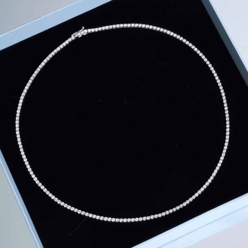 UNFLIPPABLE TENNIS NECKLACE IN GIFT BOX